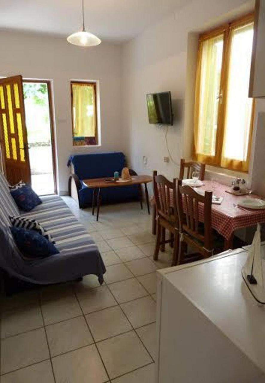 Holiday Home Villa Jadran - 10 M From Beach Преко Екстериор снимка